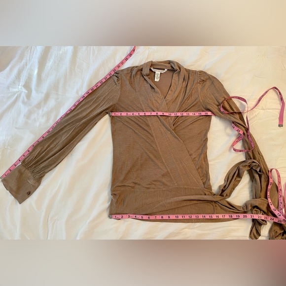 Diane von Furstenburg Olga Wrap Blouse Size S - Picture 5 of 8